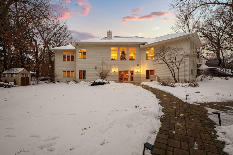 2203 7th Ave NW, Austin, MN 55912