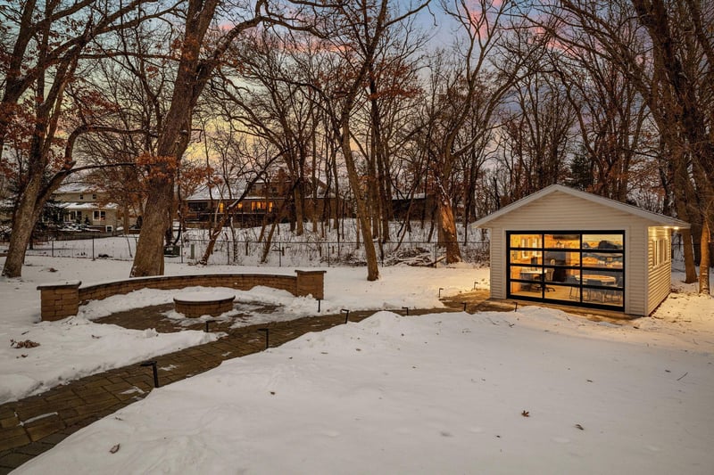 2203 7th Ave NW, Austin, MN 55912