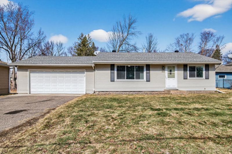 855 11th Ave SW, Forest Lake, MN 55025