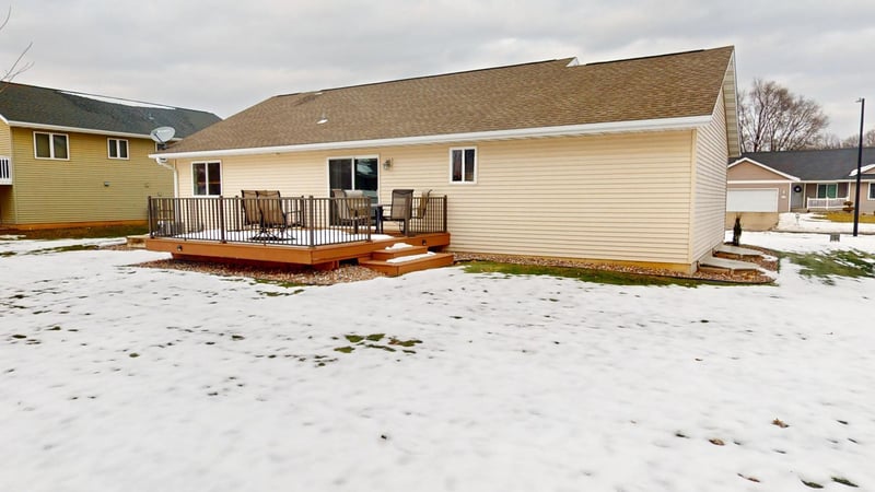 2002 Viking Ave, Holmen, WI 54636