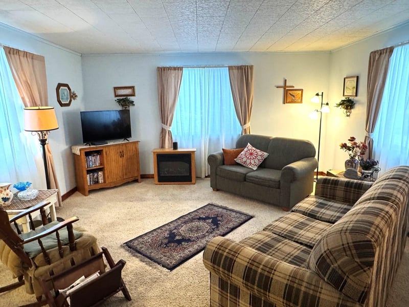 30400 650th Ave, Warroad, MN 56763