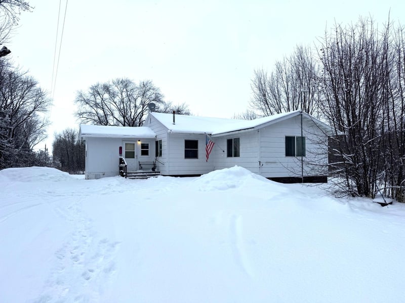 30400 650th Ave, Warroad, MN 56763