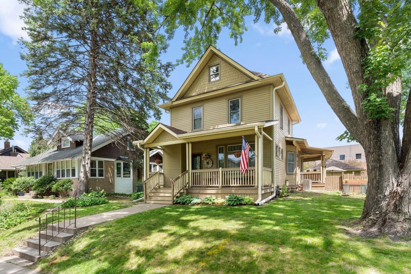 1150 Churchill St, Saint Paul, MN 55103