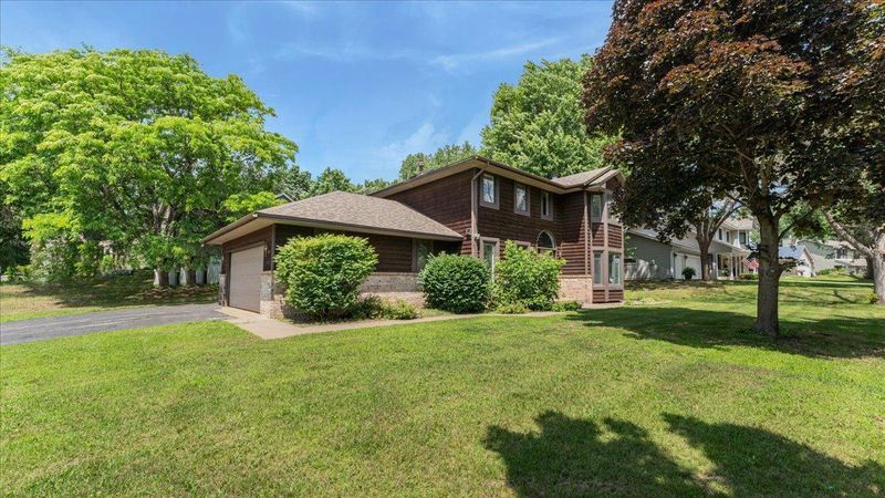 12720 Ibis St NW, Coon Rapids, MN 55448