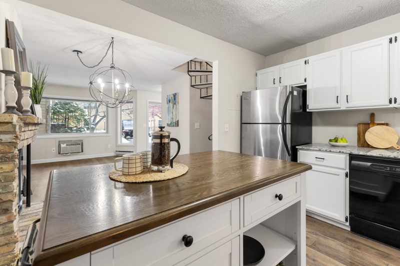 2240 Ridge Dr #13, Saint Louis Park, MN 55416