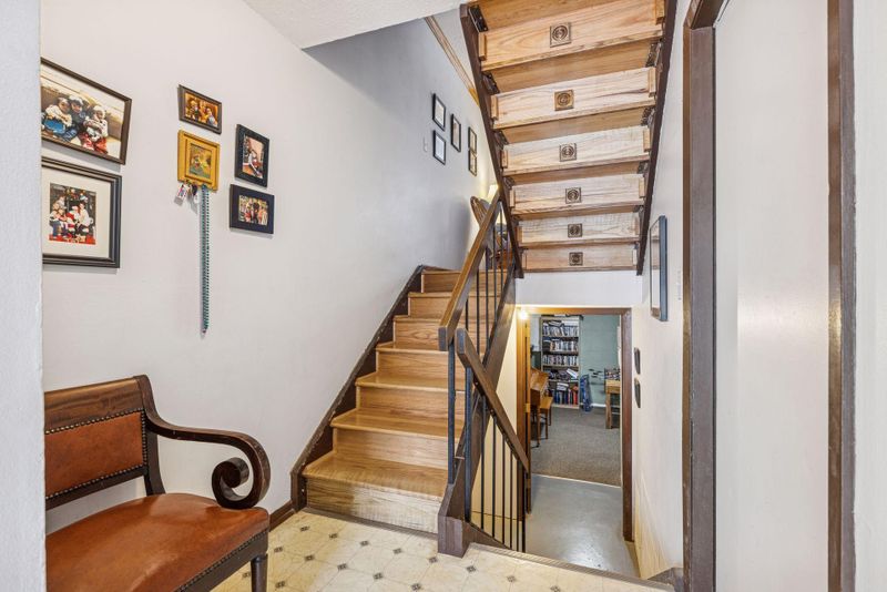 3275 Hill Ridge Dr #29, Eagan, MN 55121