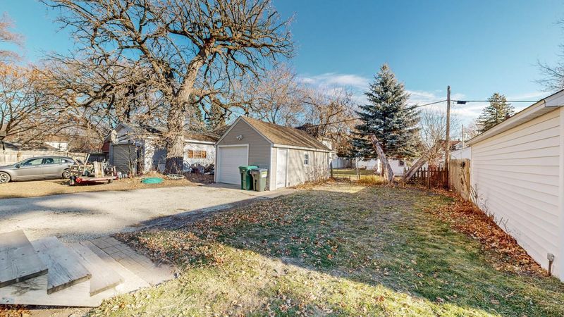 214 8th Ave SE, Rochester, MN 55904