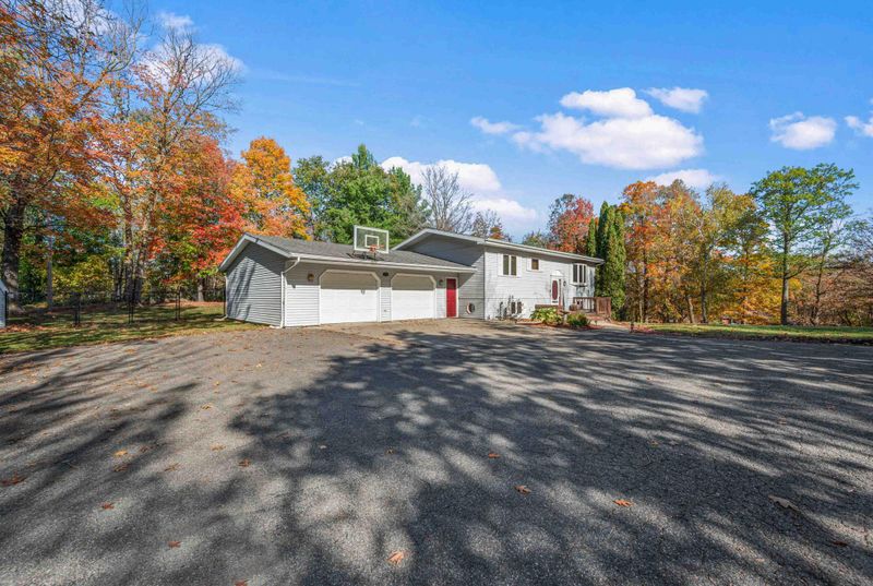 2707 Old Golf Course Rd, Grand Rapids, MN 55744