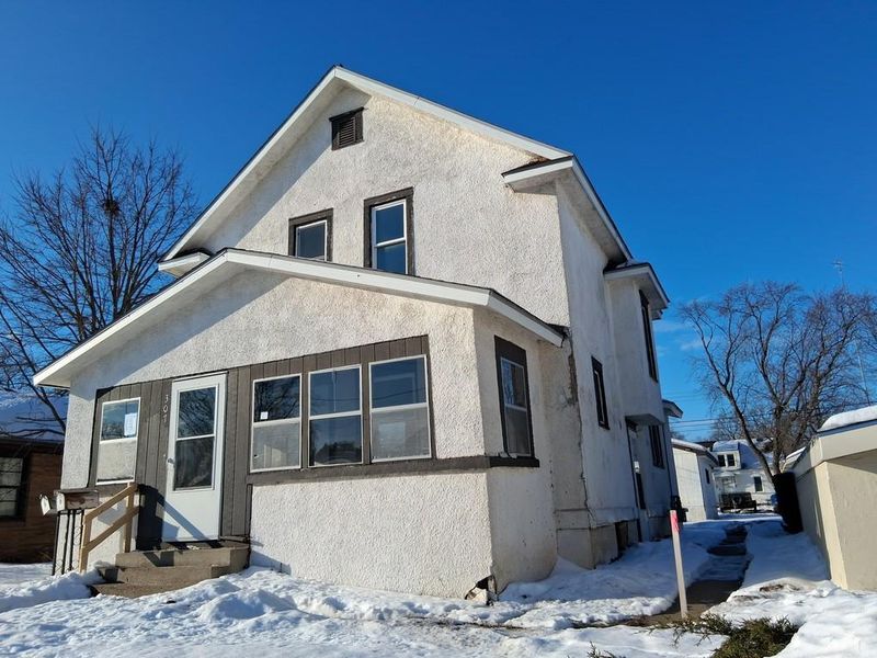 307 24th Ave N, Saint Cloud, MN 56303