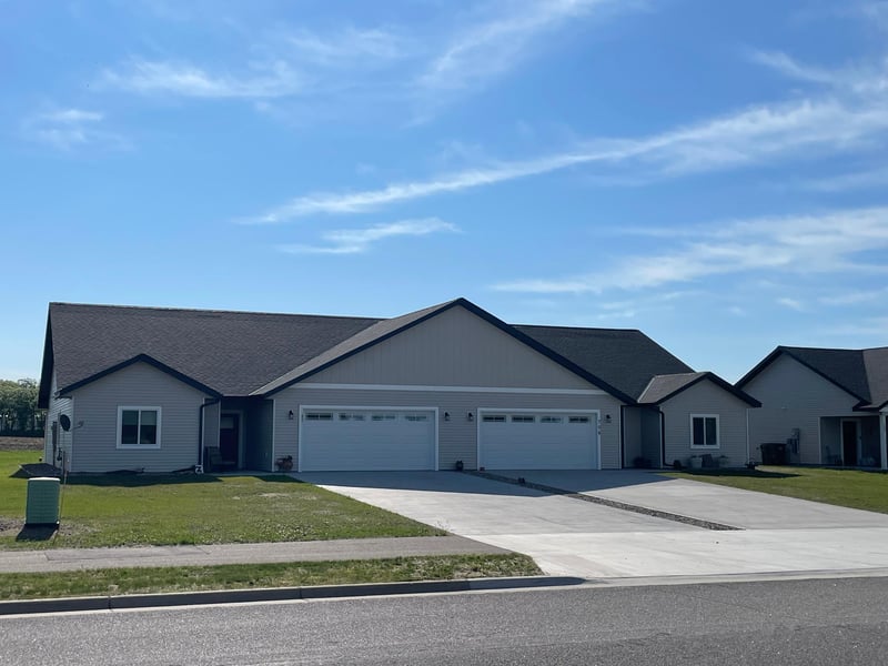 404 11th St SE, Freeport, MN 56331