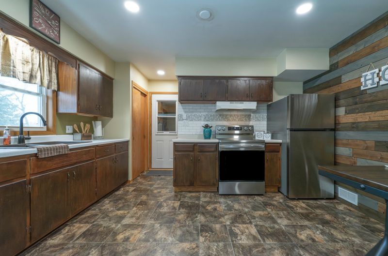 1218 7th Ave NE, Brainerd, MN 56401