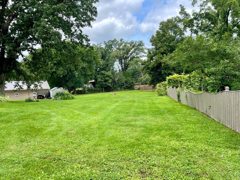 303 2nd St NW, Stewartville, MN 55976