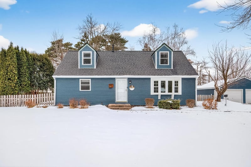 9090 Jamaca Ct N, Lake Elmo, MN 55042