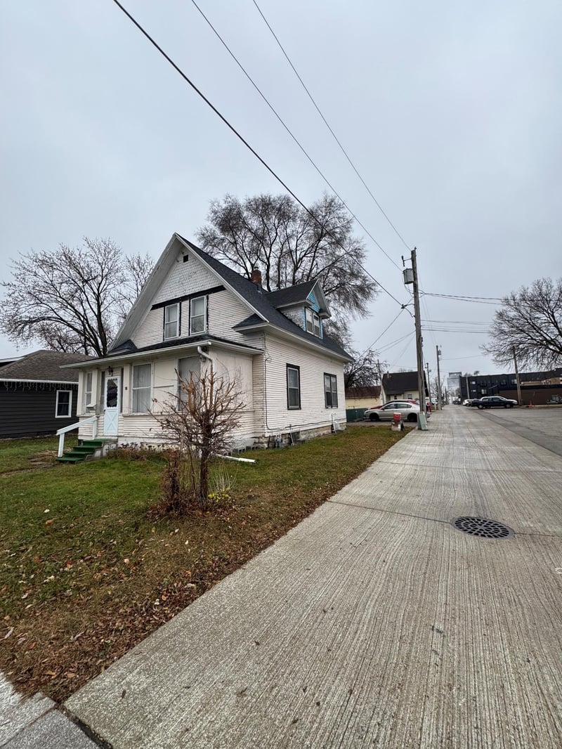16 10th St NE, Rochester, MN 55906