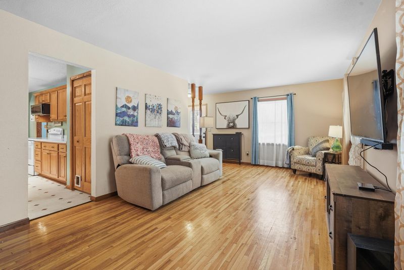116 Territorial Rd NE, Blaine, MN 55434