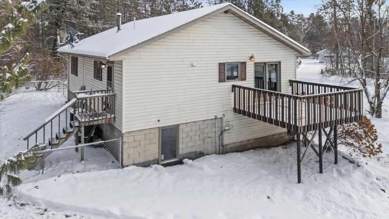 1790 Jess Harry Rd, Grand Rapids, MN 55744