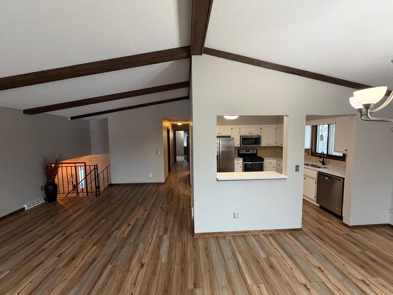 8925 Bass Creek Ct, Brooklyn Park, MN 55428