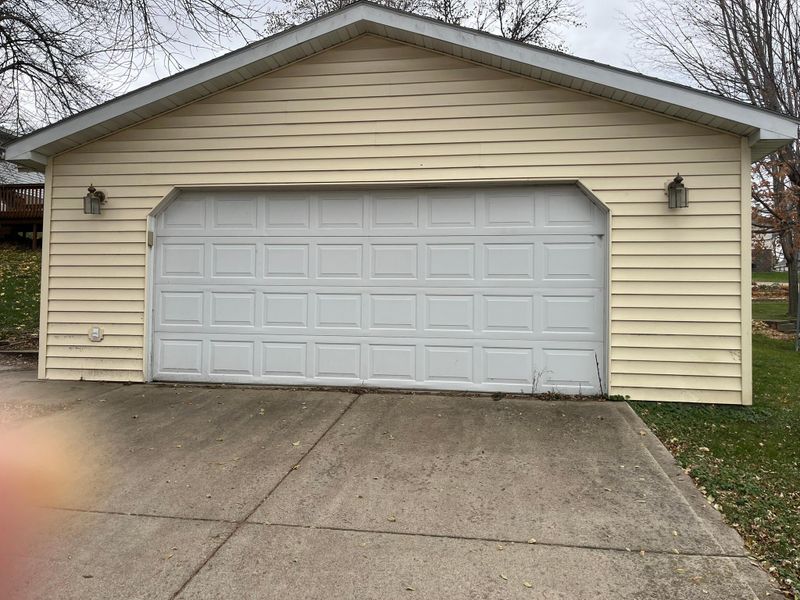 335 E Sorenson Ave, Appleton, MN 56208