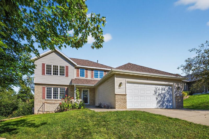 2114 Ponderosa Dr SW, Rochester, MN 55902