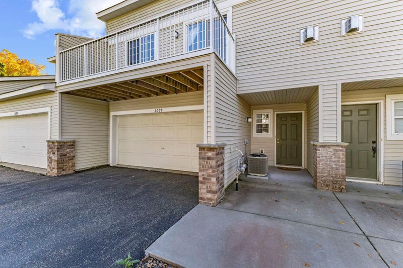 6598 Olive Ln N, Maple Grove, MN 55311