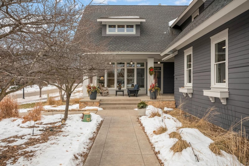 3248 Crestmoor Dr, Woodbury, MN 55125