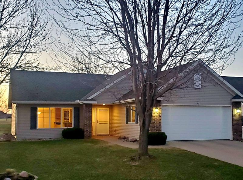 2517 7th Ave SE, Willmar, MN 56201