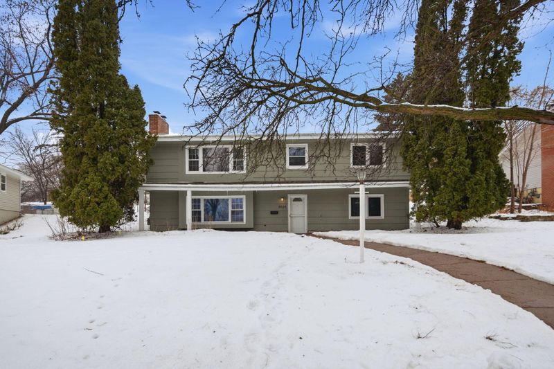 8524 Washburn Ave S, Bloomington, MN 55431