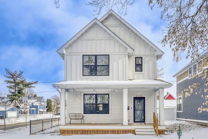 2534 James Ave N, Minneapolis, MN 55411