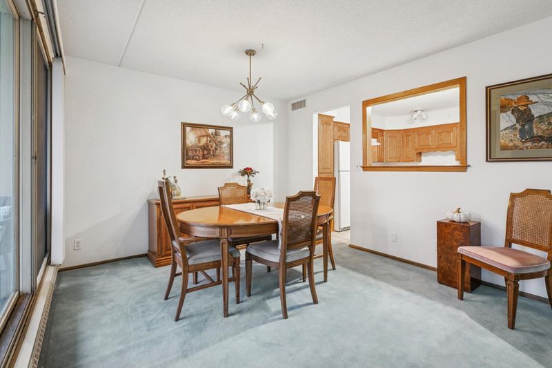 7200 York Ave S #503, Edina, MN 55435