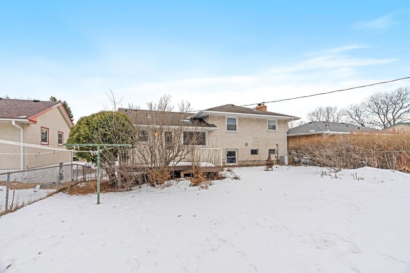 2243 Edgebrook Ave, Saint Paul, MN 55119