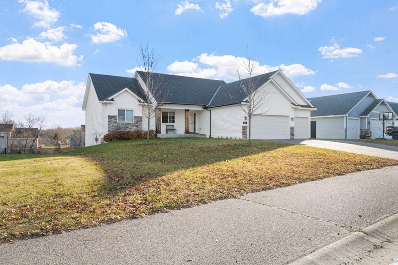 811 Morrison Ave, Annandale, MN 55302