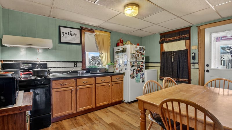 35482 4th St, Independence, WI 54747