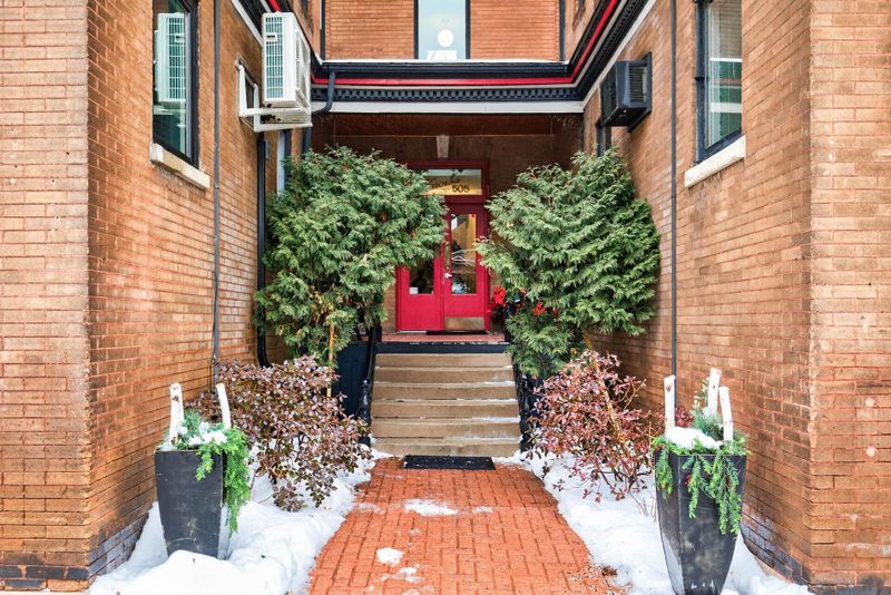 505 Selby Ave #1, Saint Paul, MN 55102