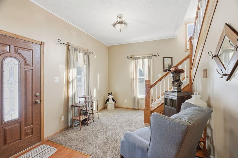 410 Division St E, Maple Lake, MN 55358