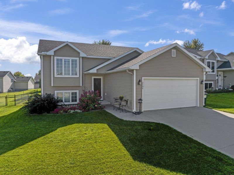 2794 Tomah Pl NW, Rochester, MN 55901