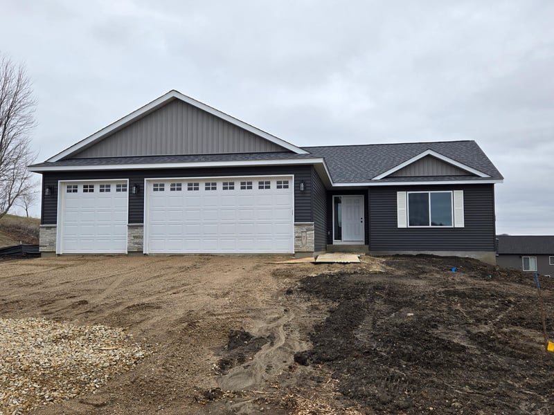 705 Council Ct, Ellendale, MN 56026