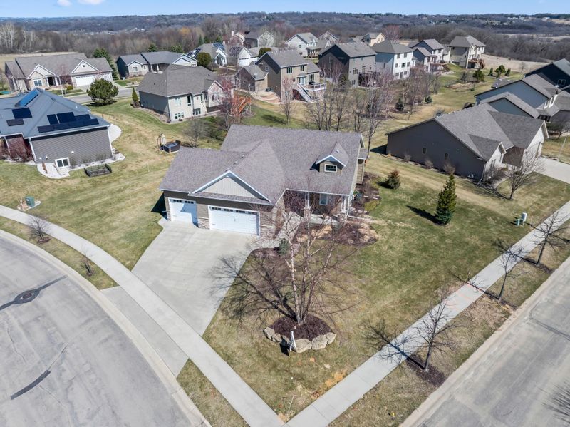 2365 Jasper Pl NE, Rochester, MN 55906