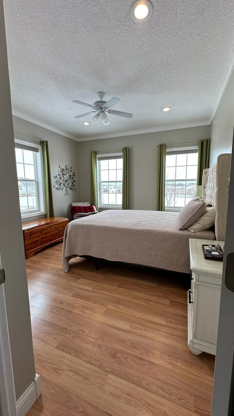 23268 Oakview Heights Dr, Fergus Falls, MN 56537