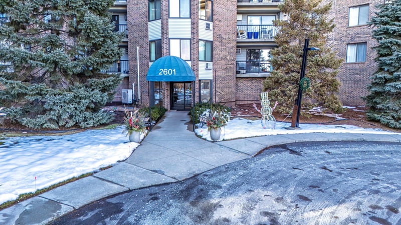 2601 Kenzie Ter #515, Saint Anthony, MN 55418