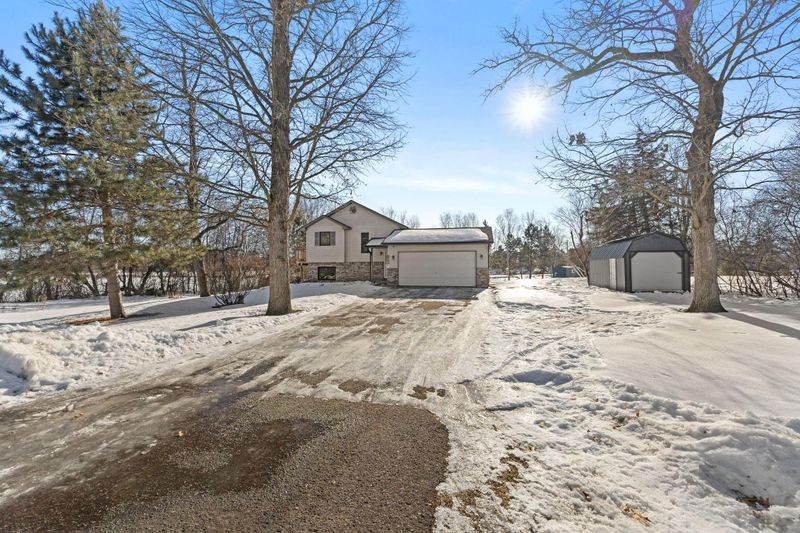 6789 401st St, North Branch, MN 55056