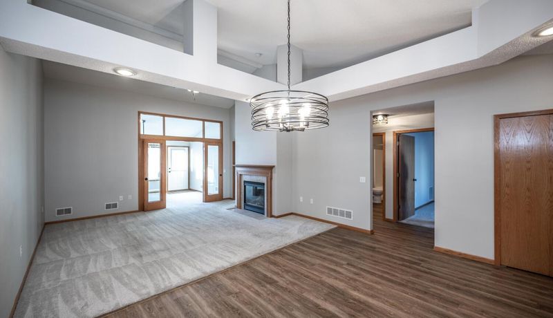 15664 Flackwood Way, Apple Valley, MN 55124