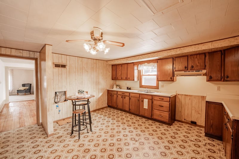 606 W Brown St, Augusta, WI 54722