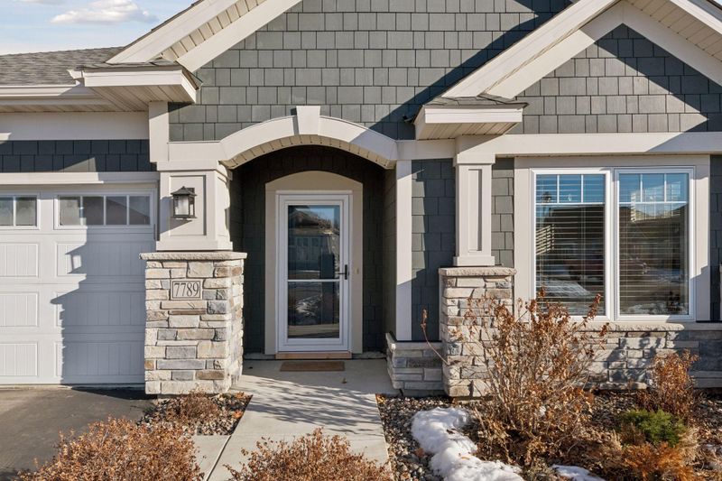 7789 Vincent Dr, Victoria, MN 55386