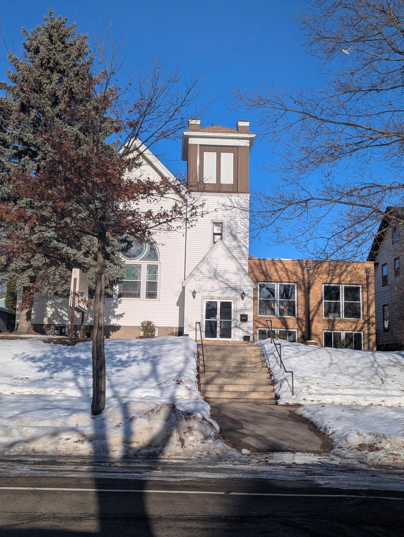 663 Como Ave, Saint Paul, MN 55103