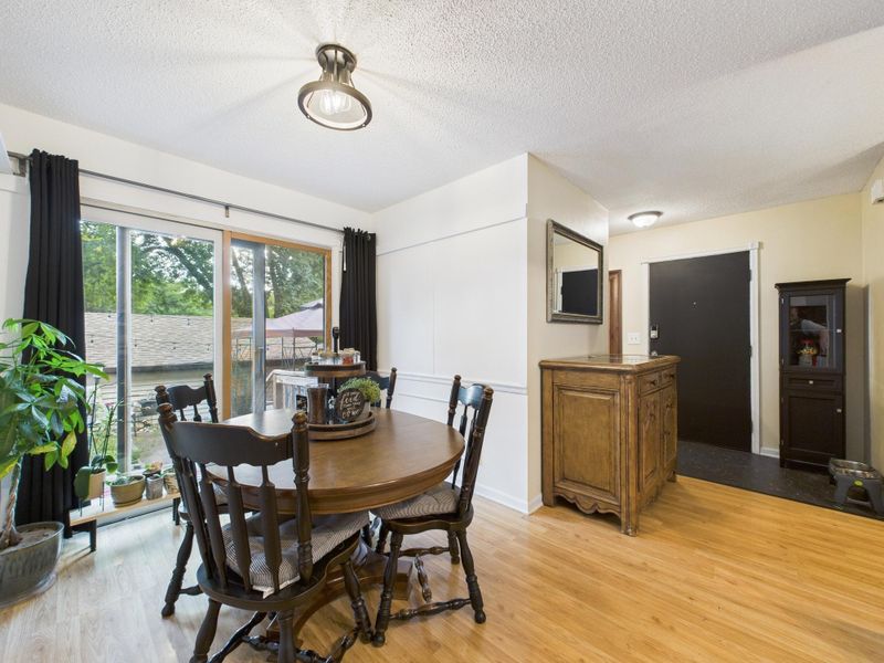 6359 Saint Johns Dr, Eden Prairie, MN 55346