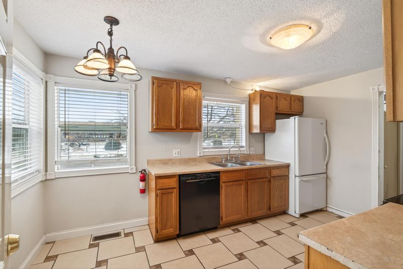 2014 6th Ave, Anoka, MN 55303