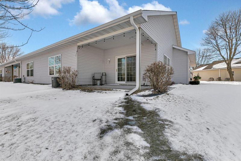 11729 Spruce Dr, Monticello, MN 55362