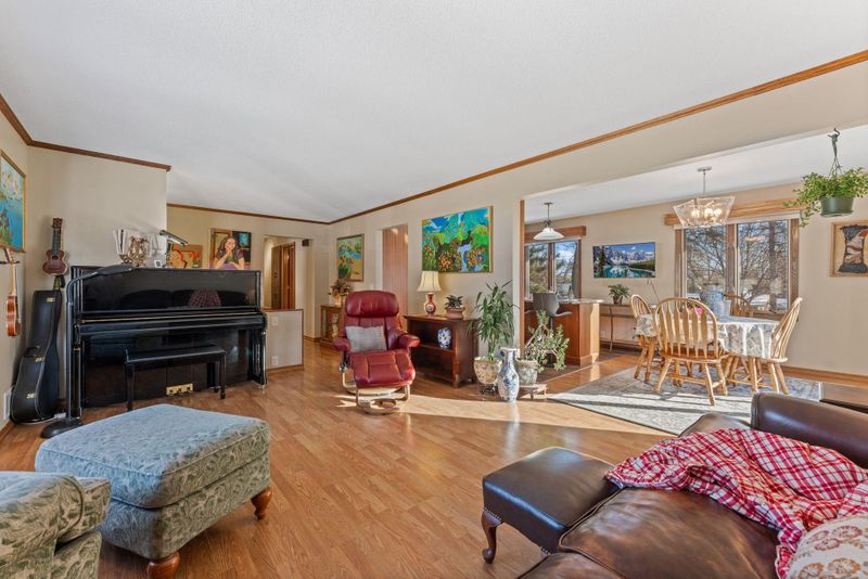1655 18th Ave NW, New Brighton, MN 55112