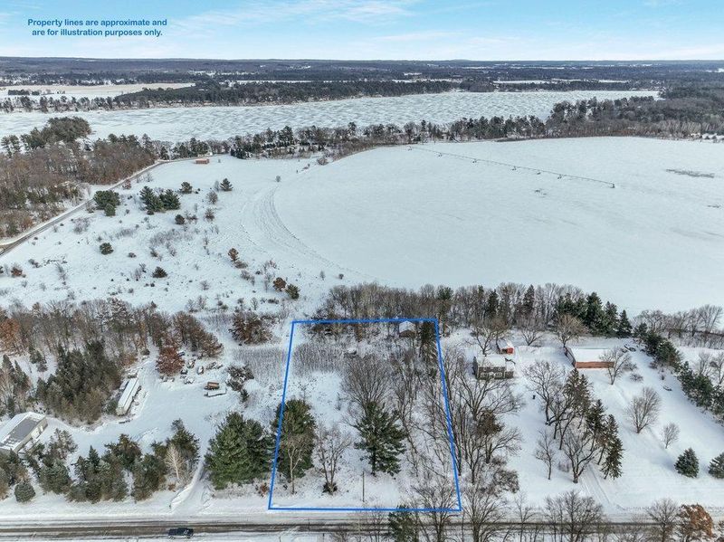 963 23rd St, Prairie Lake Twp, WI 54728