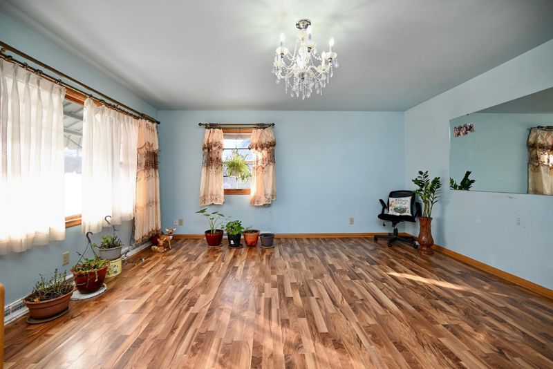 465 Hamilton St, Winona, MN 55987